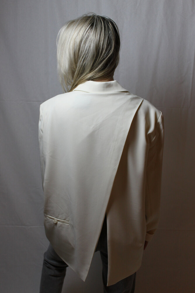 Oversized wrap blazer off-white