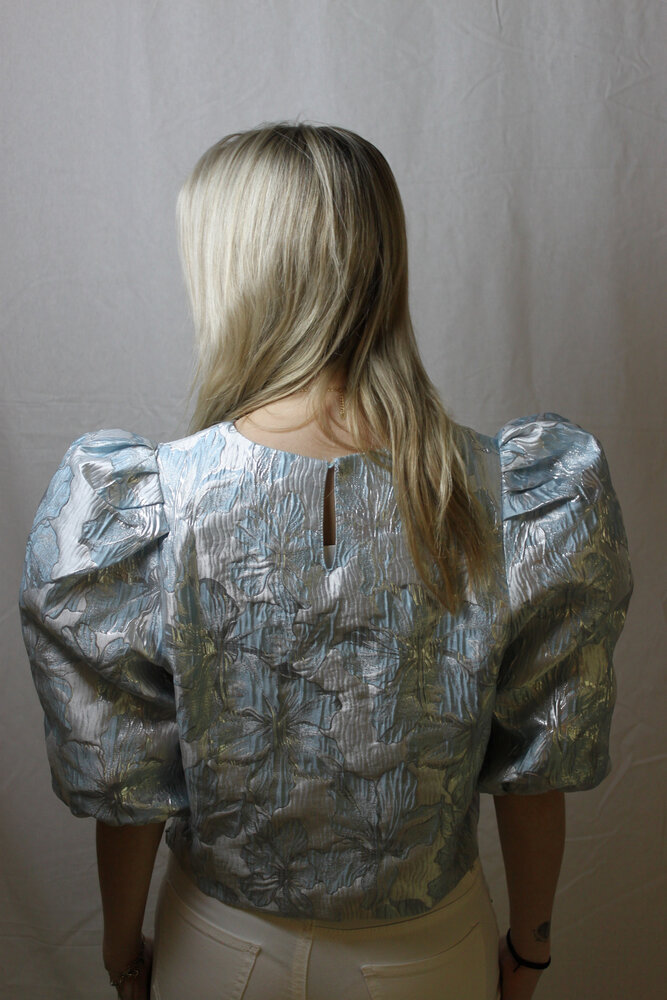 Blue flower top