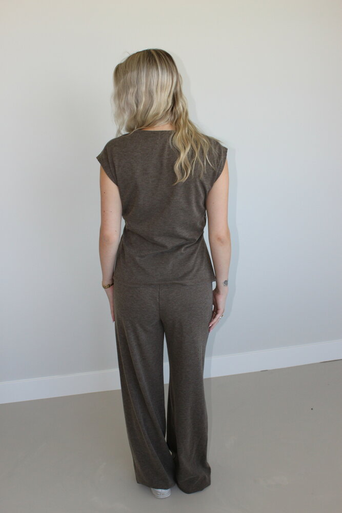 Soft lounge set brown