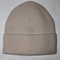 Beige hat bows