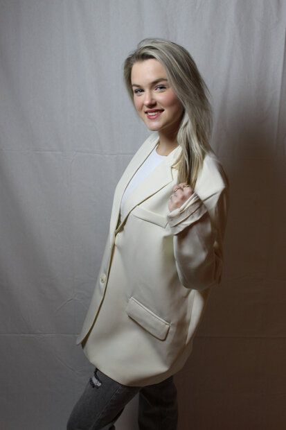 Oversized wrap blazer off-white