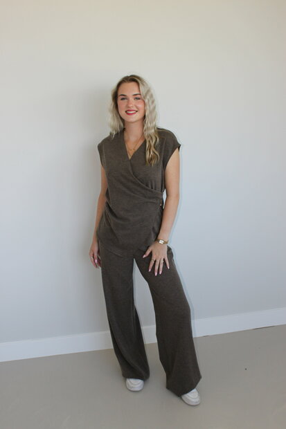 Soft lounge set brown